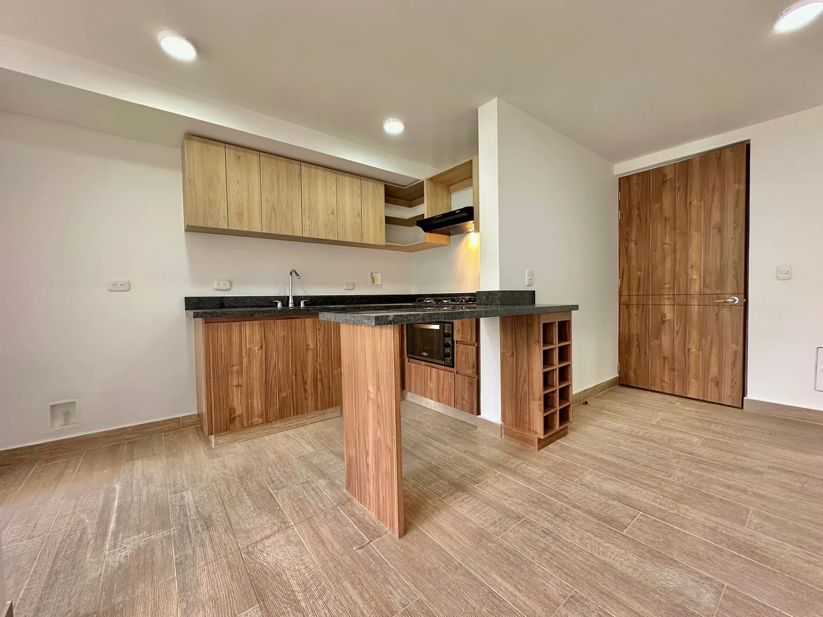 Apartamento en Arriendo en El Guayabo, Envigado