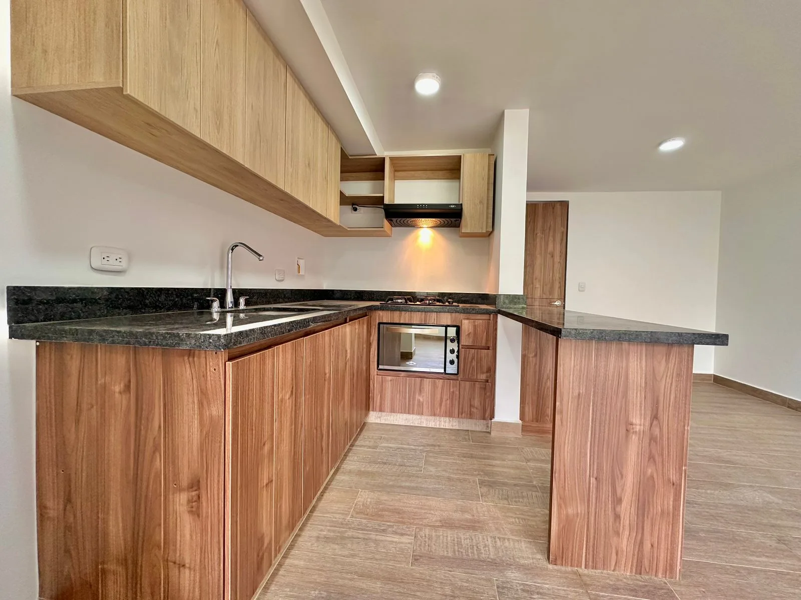 Apartamento en Arriendo en Loma de la Doctora, Sabaneta