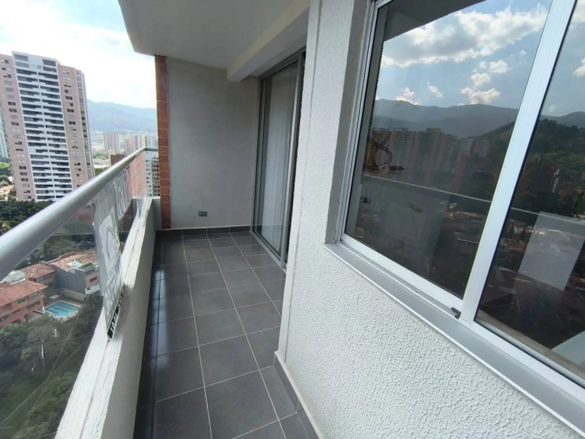 Apartamento en Arriendo en Loma de la Doctora, Sabaneta