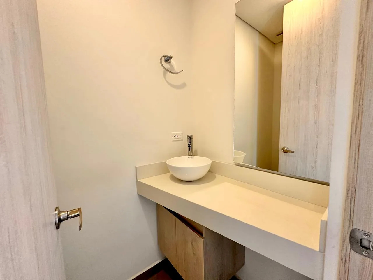 Apartamento en Arriendo en Loma de las brujas, Envigado