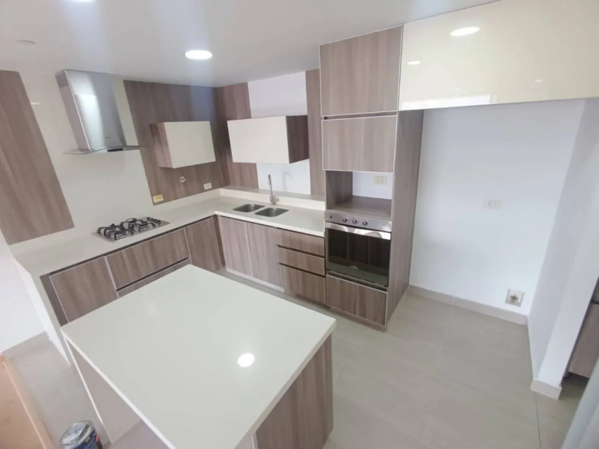 Apartamento en Arriendo en Loma de las brujas, Envigado