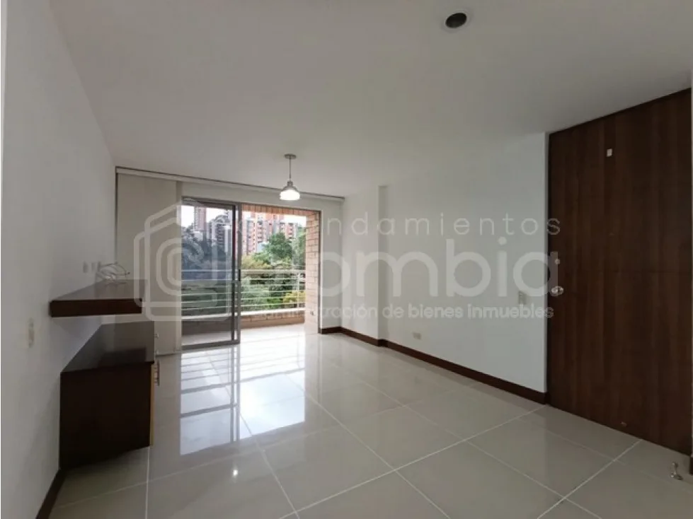 Apartamento en Arriendo en Jardines, Envigado