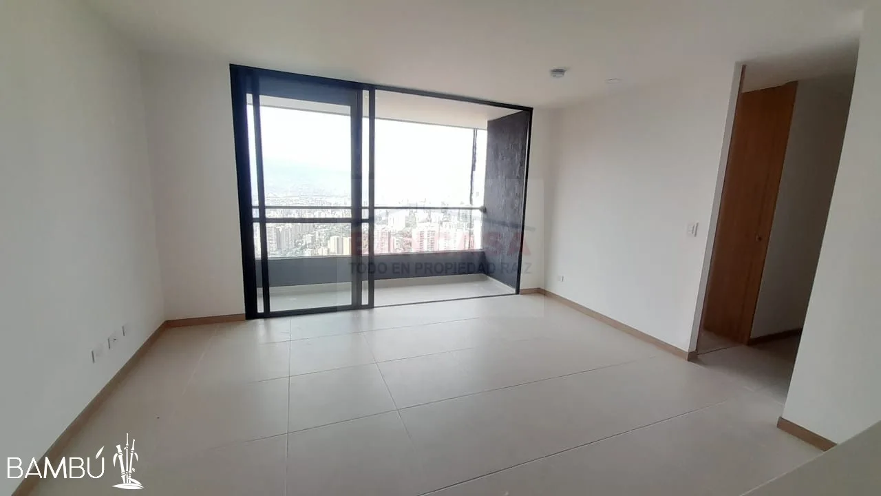 Apartamento en Arriendo en Loma del Escobero, Envigado