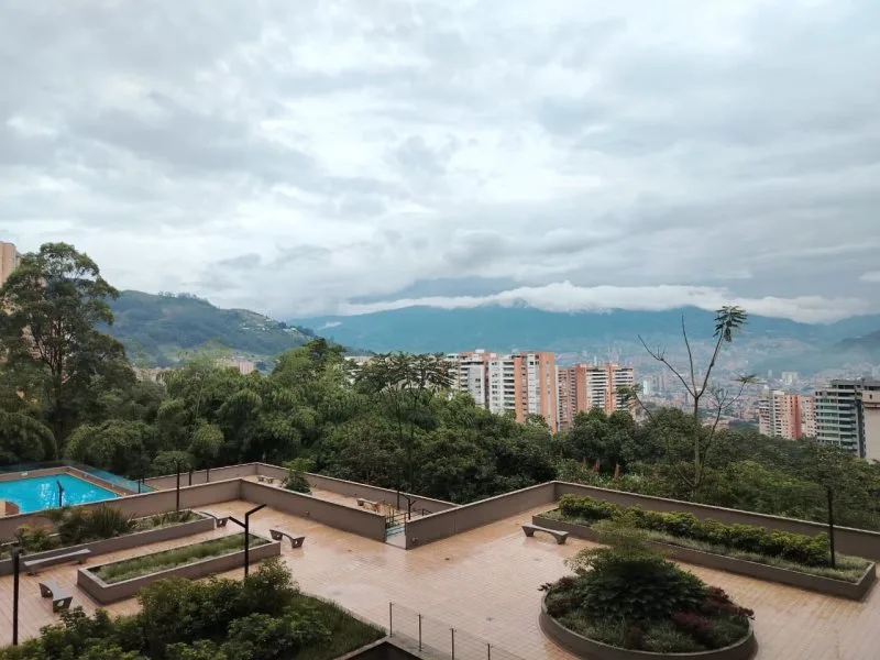 Apartamento en Arriendo en Loma del Escobero, Envigado