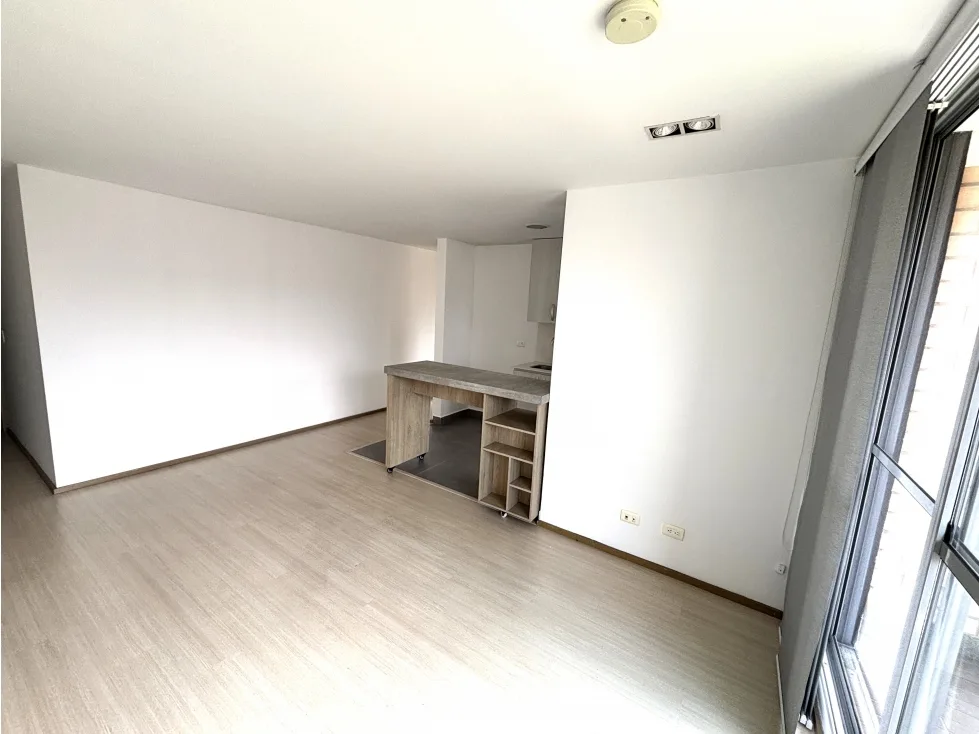 Se Arrienda Apto, Loma del Indio