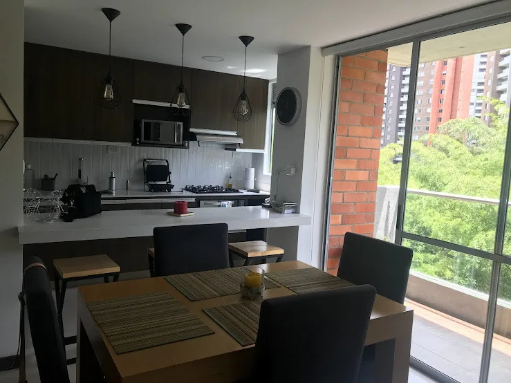 Apartamento en Arriendo en Loma del Esmeraldal, Envigado
