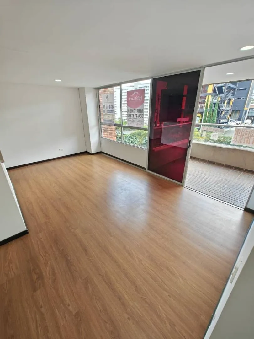 Apartamento en Arriendo en Loma del Esmeraldal, Envigado