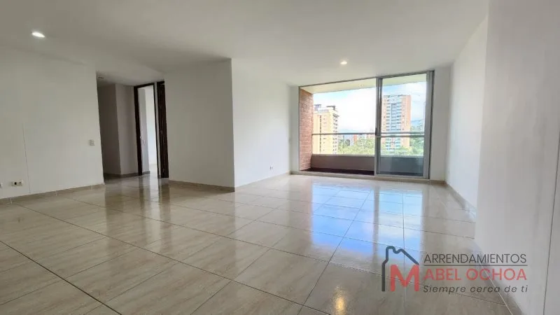 Apartamento en Arriendo en Loma del Esmeraldal, Envigado