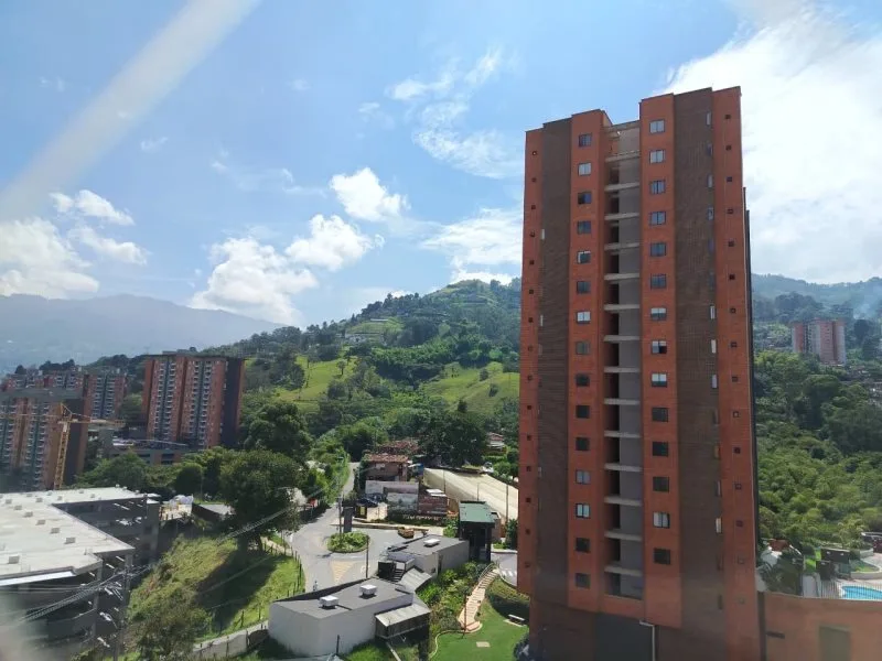 Apartamento en Arriendo en Loma del barro, Envigado
