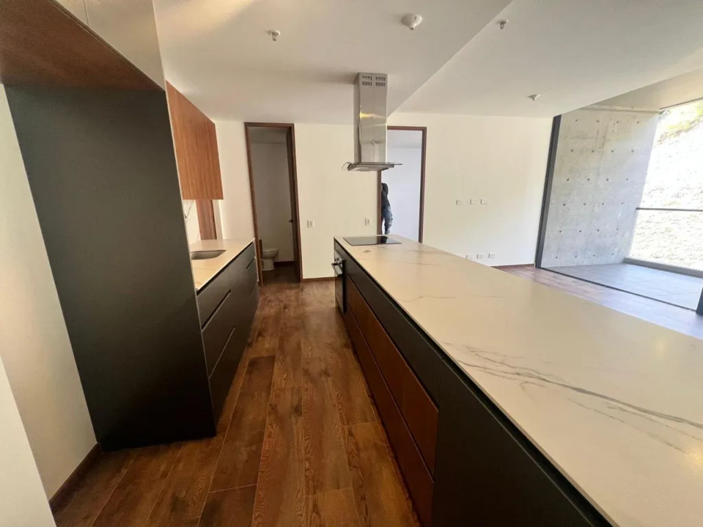 Apartamento en Arriendo en Loma de las brujas, Envigado