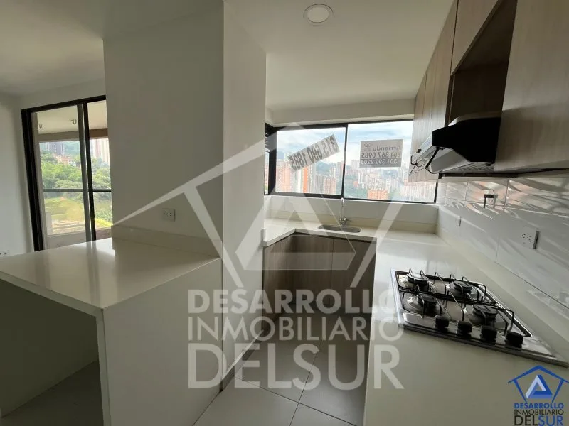 Apartamento en Arriendo en Cumbres, Envigado