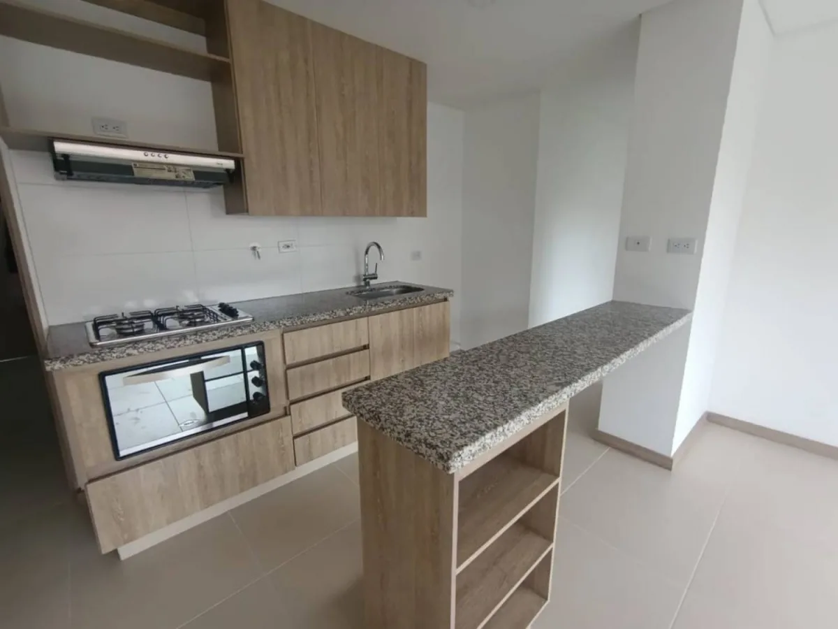 Apartamento en Arriendo en Loma de San Jose, Sabaneta