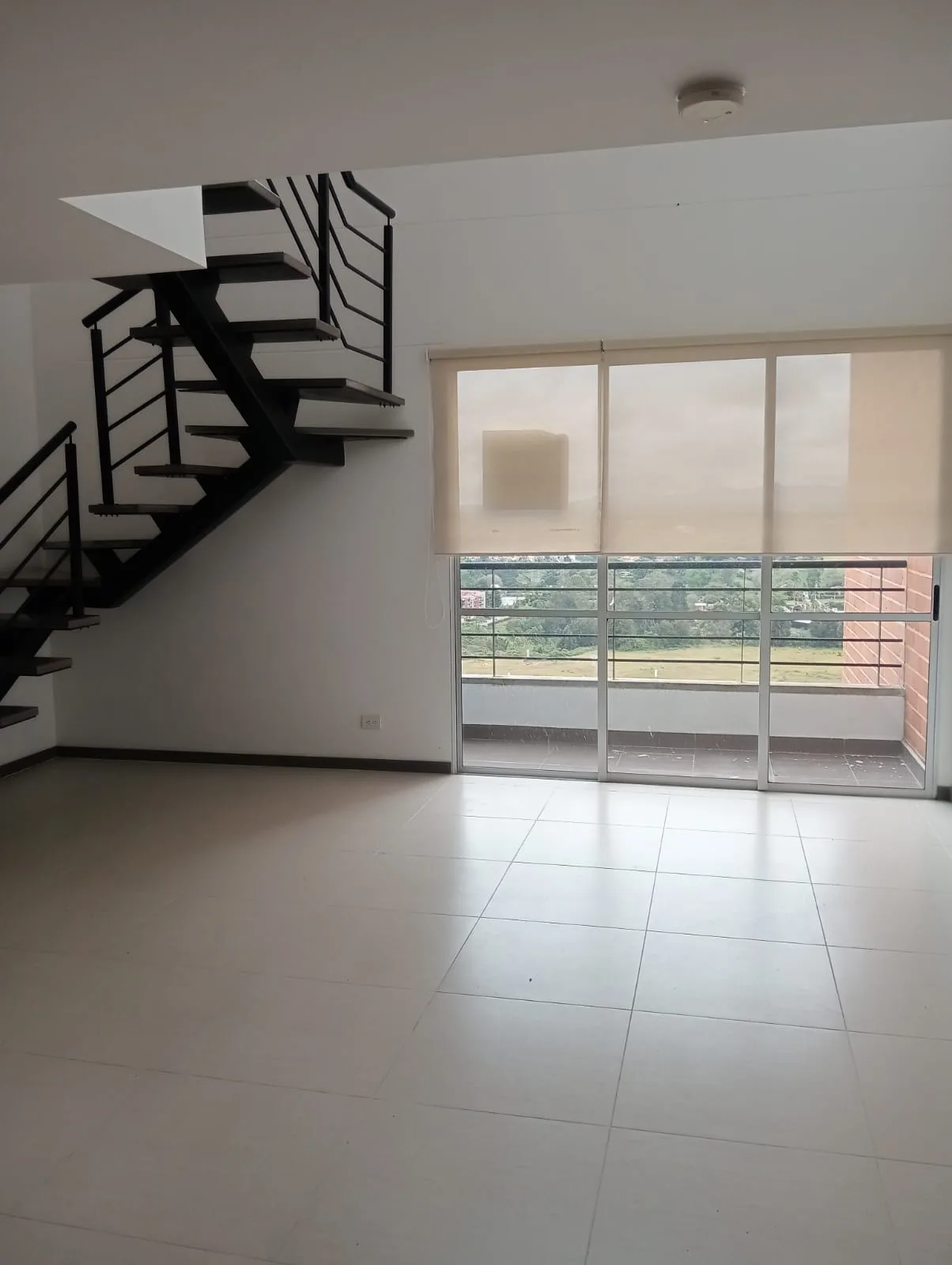 Se Arrienda Apto, Loma del Indio