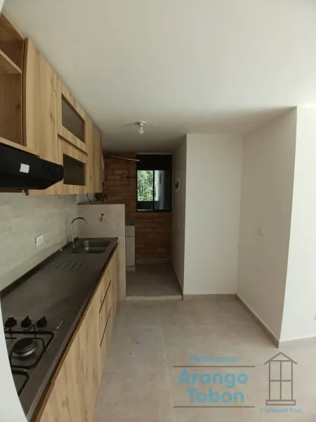 SE ARRIENDA APARTAESTUDIO EN LA UNIDAD CATALEYA, SANTUARIO