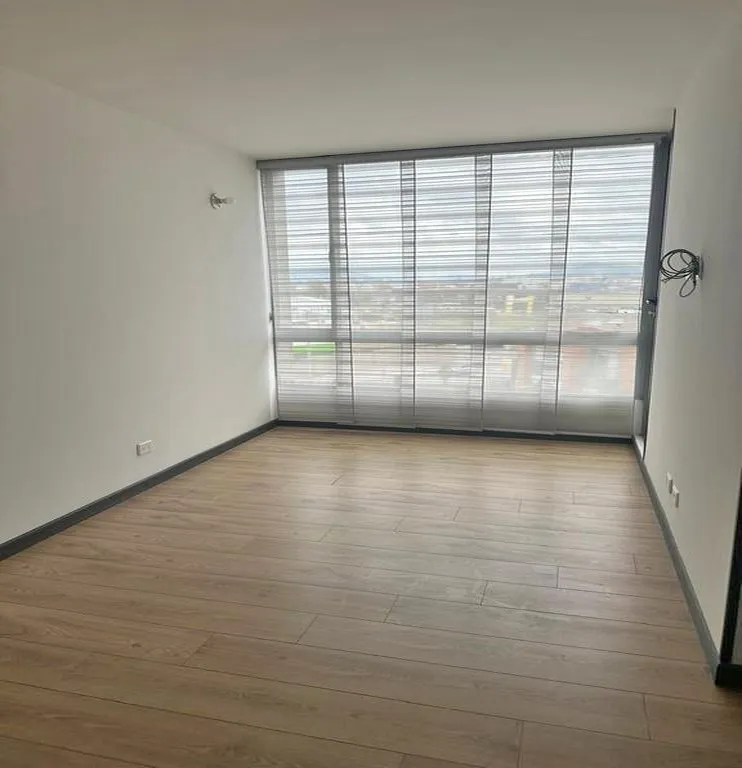 Oficina en arriendo en Novaterra, Mosquera