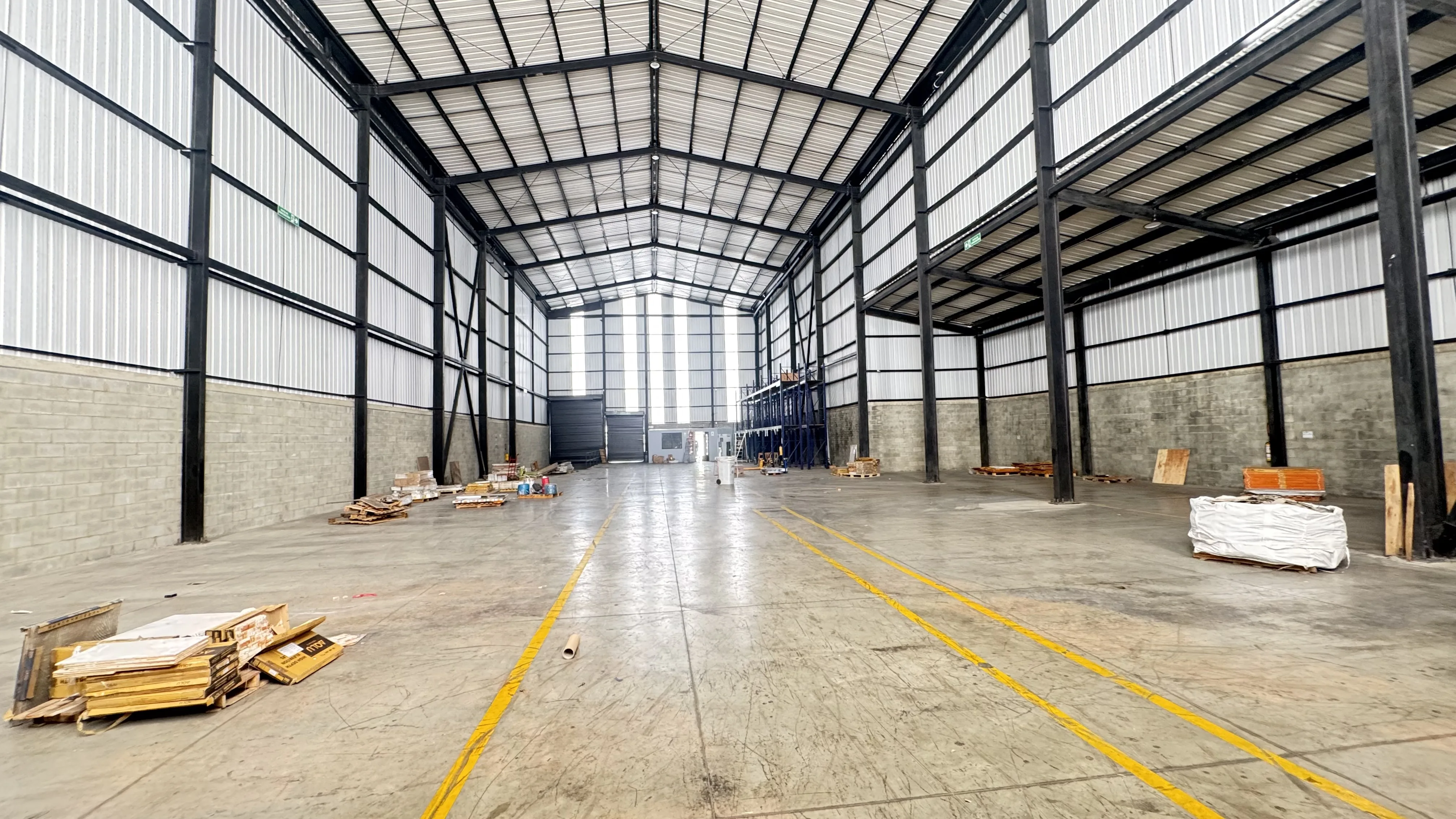 Bodega en arriendo en Acopi, Cali