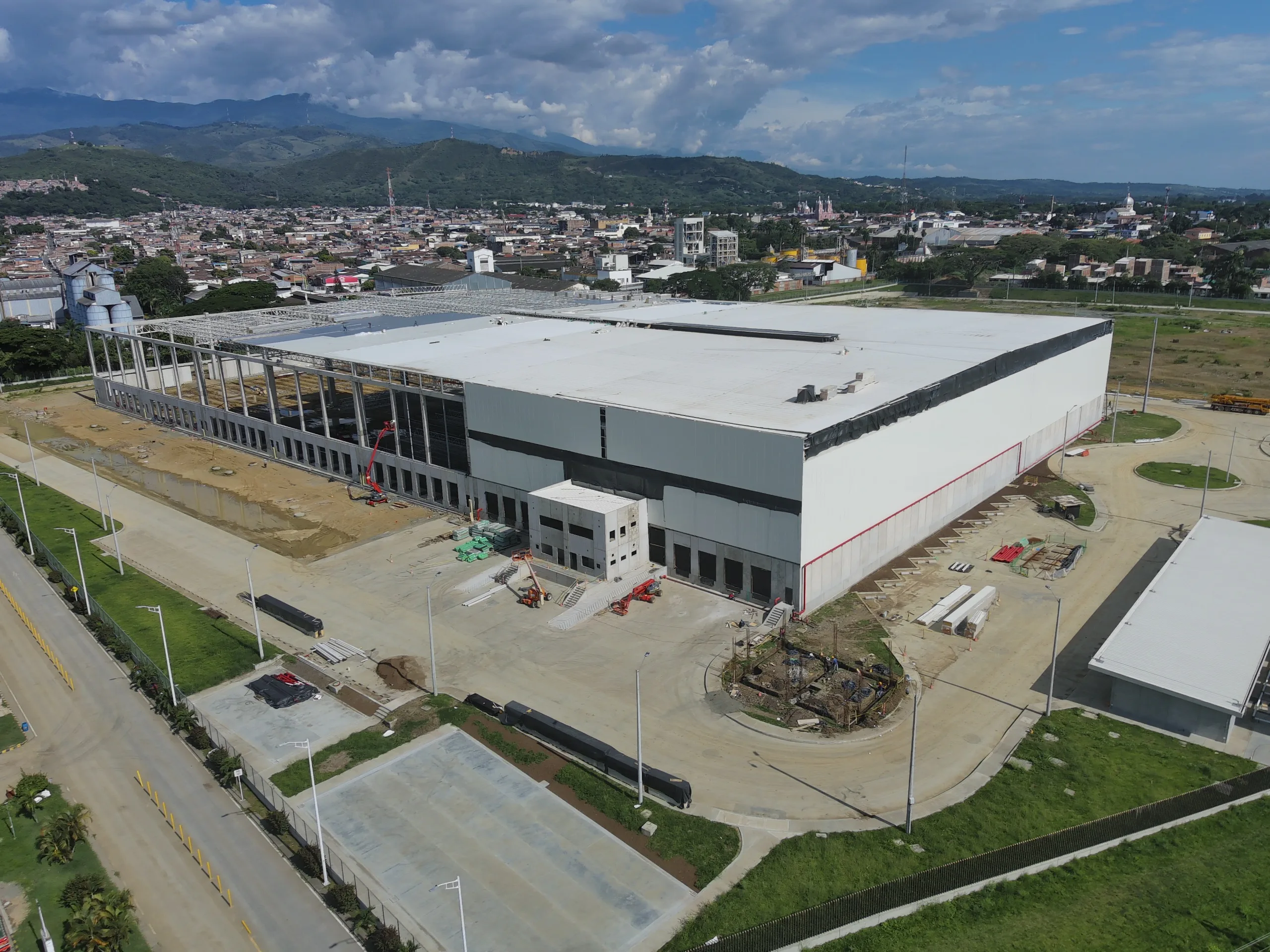 Bodega en Arriendo en Acopi, Yumbo