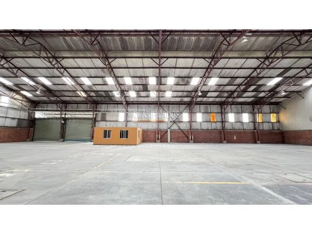 Bodega en arriendo en Acopi, Cali