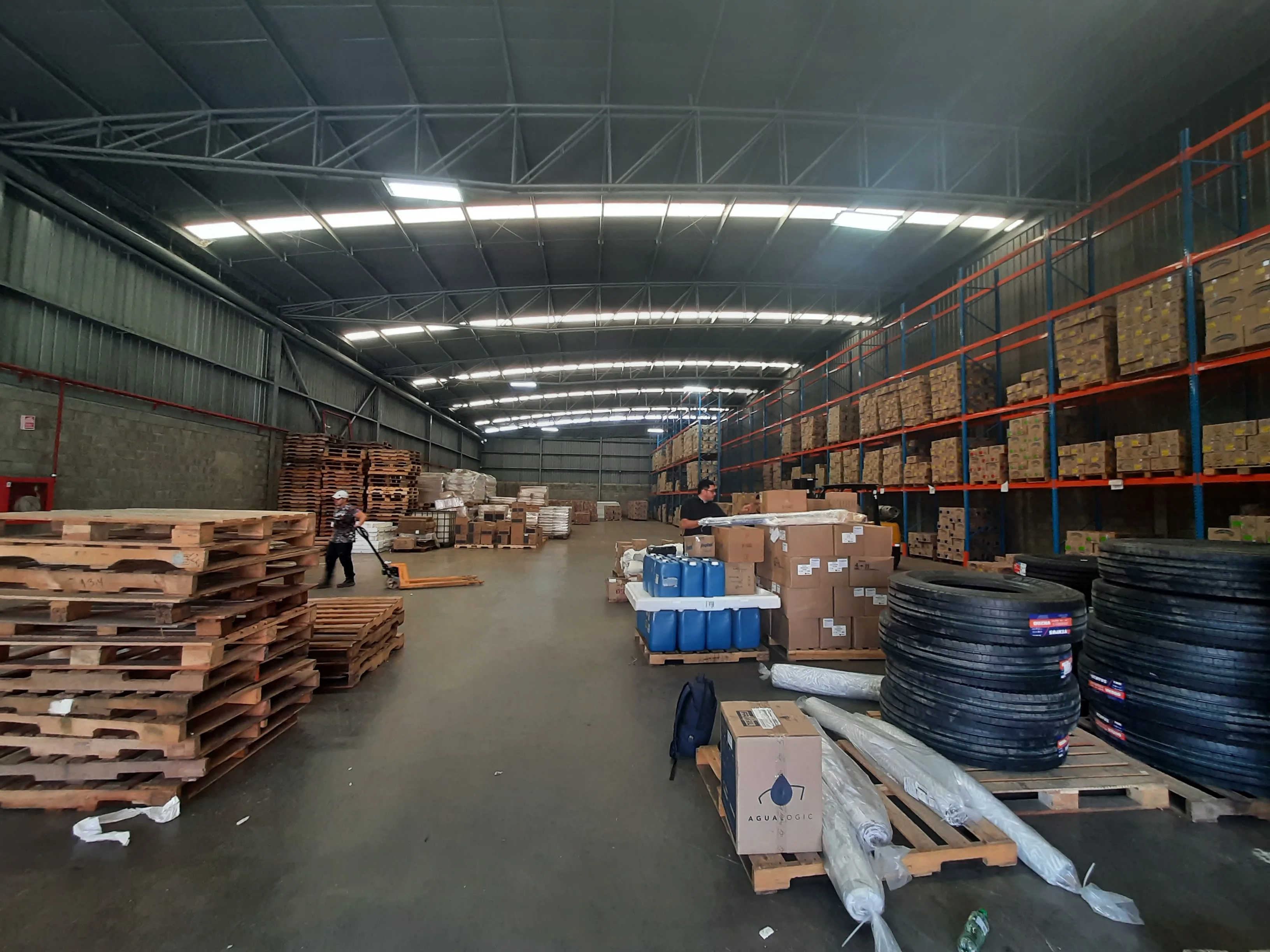 Bodega en arriendo en Acopi, Cali