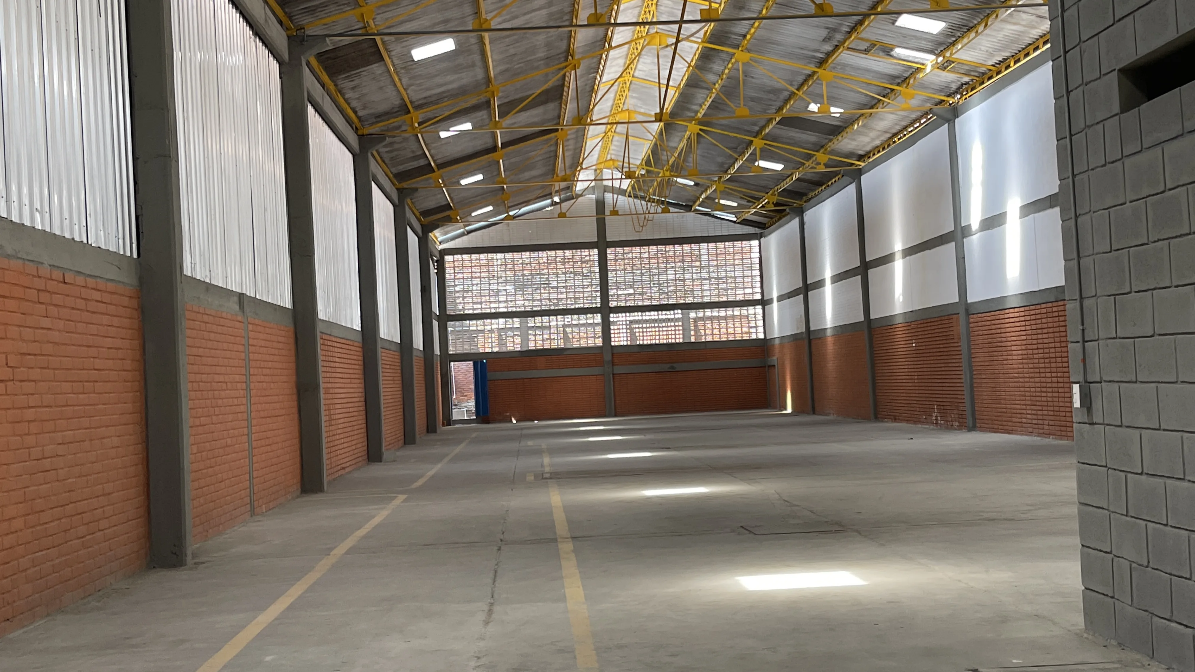 Bodega en arriendo en Acopi, Cali