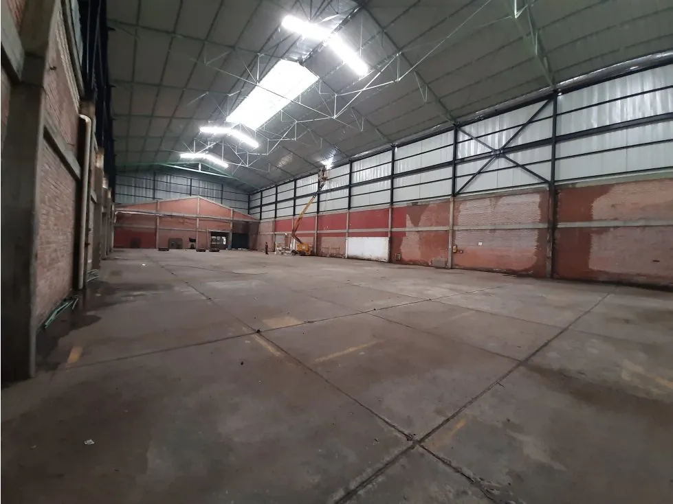 Bodega en arriendo en Acopi, Yumbo