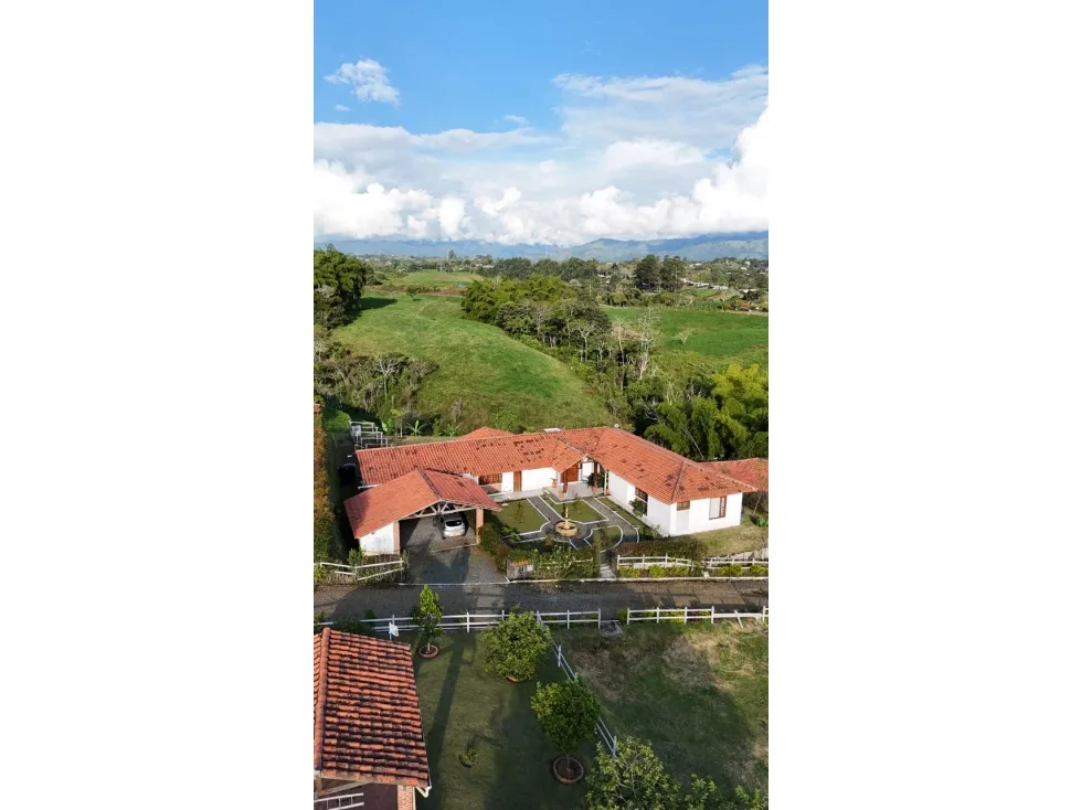 Casa en Arriendo en La Castellana, Armenia