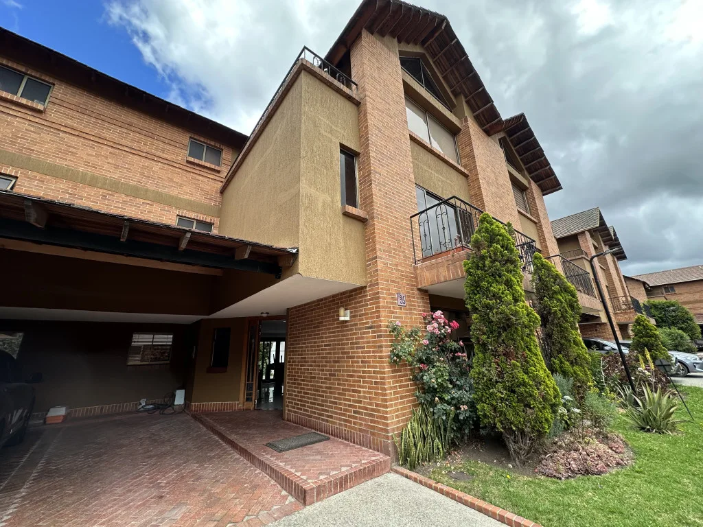 Casa Campestre en Arriendo en Bojaca, Chía