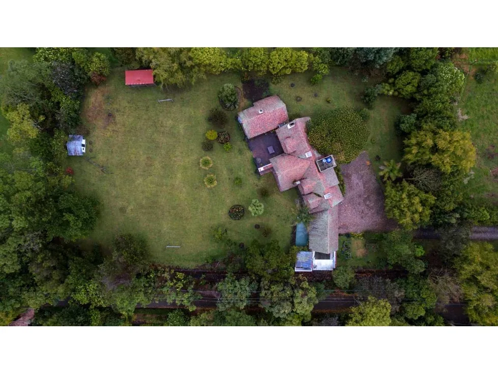 ARRIENDO LOCAL 352 M2 BELARMIN PLAZA CAJICA | 515 |