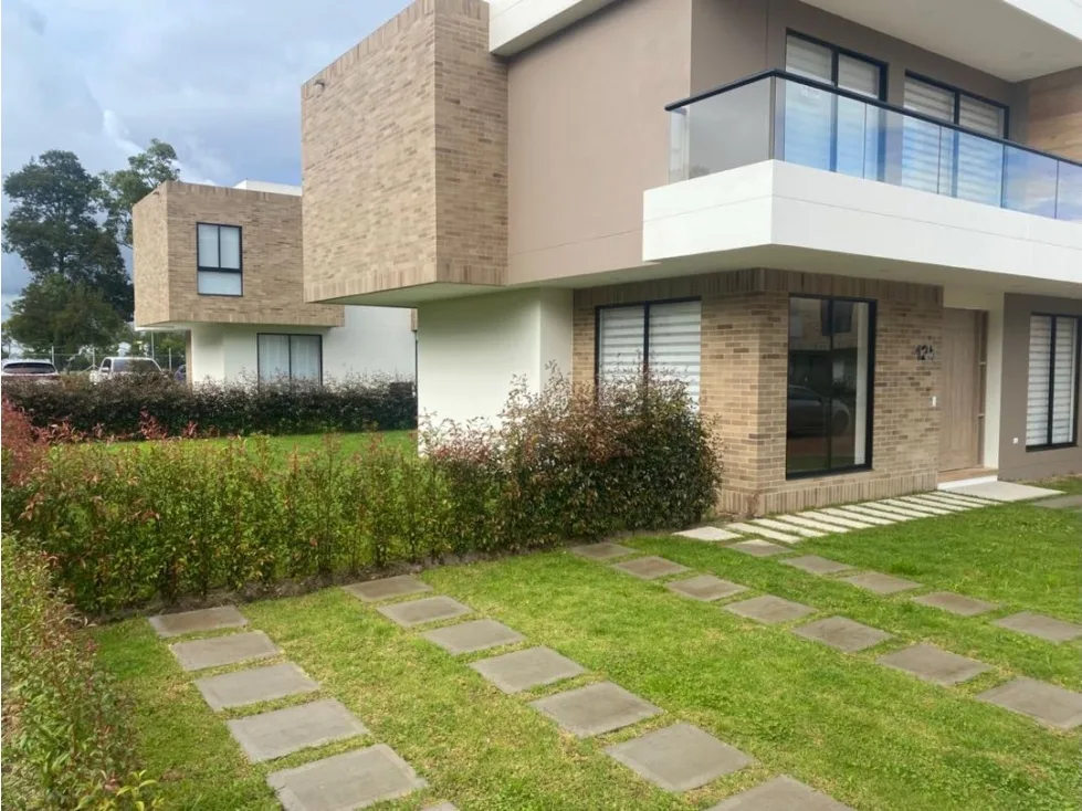 Casa Campestre en Arriendo en Chía