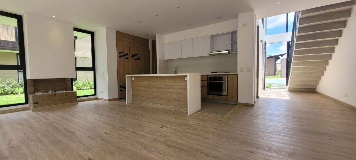 Casa Campestre en  Arriendo en Cota