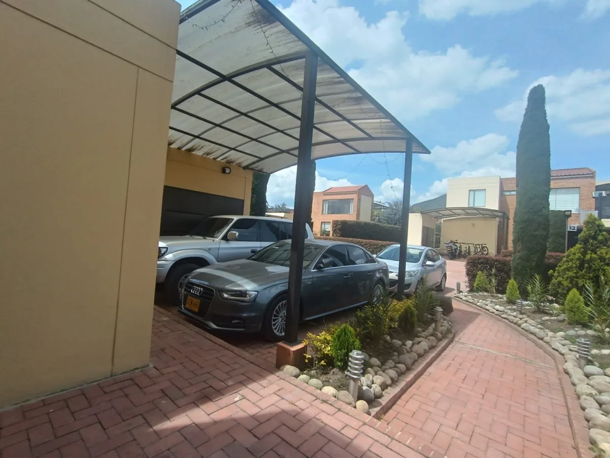 Casa Campestre en  Arriendo en Cota