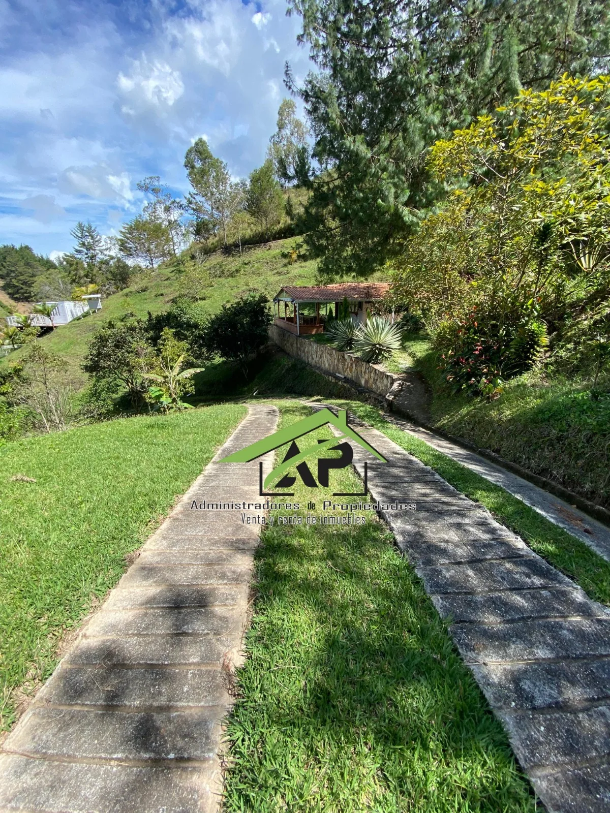 Casa Campestre en Arriendo en El peñol