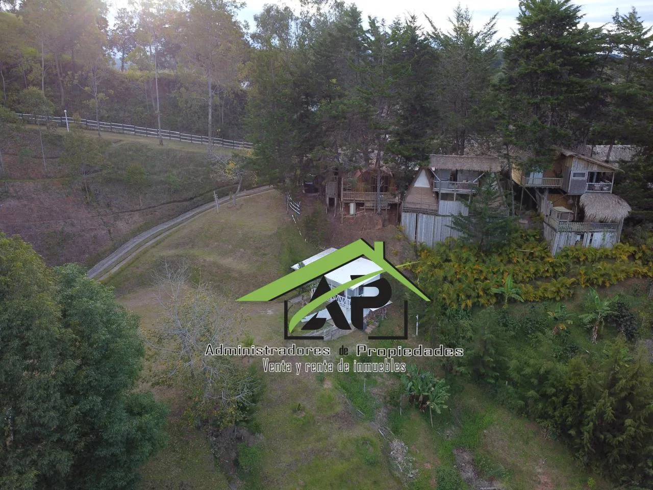 Casa Campestre en Arriendo en El peñol