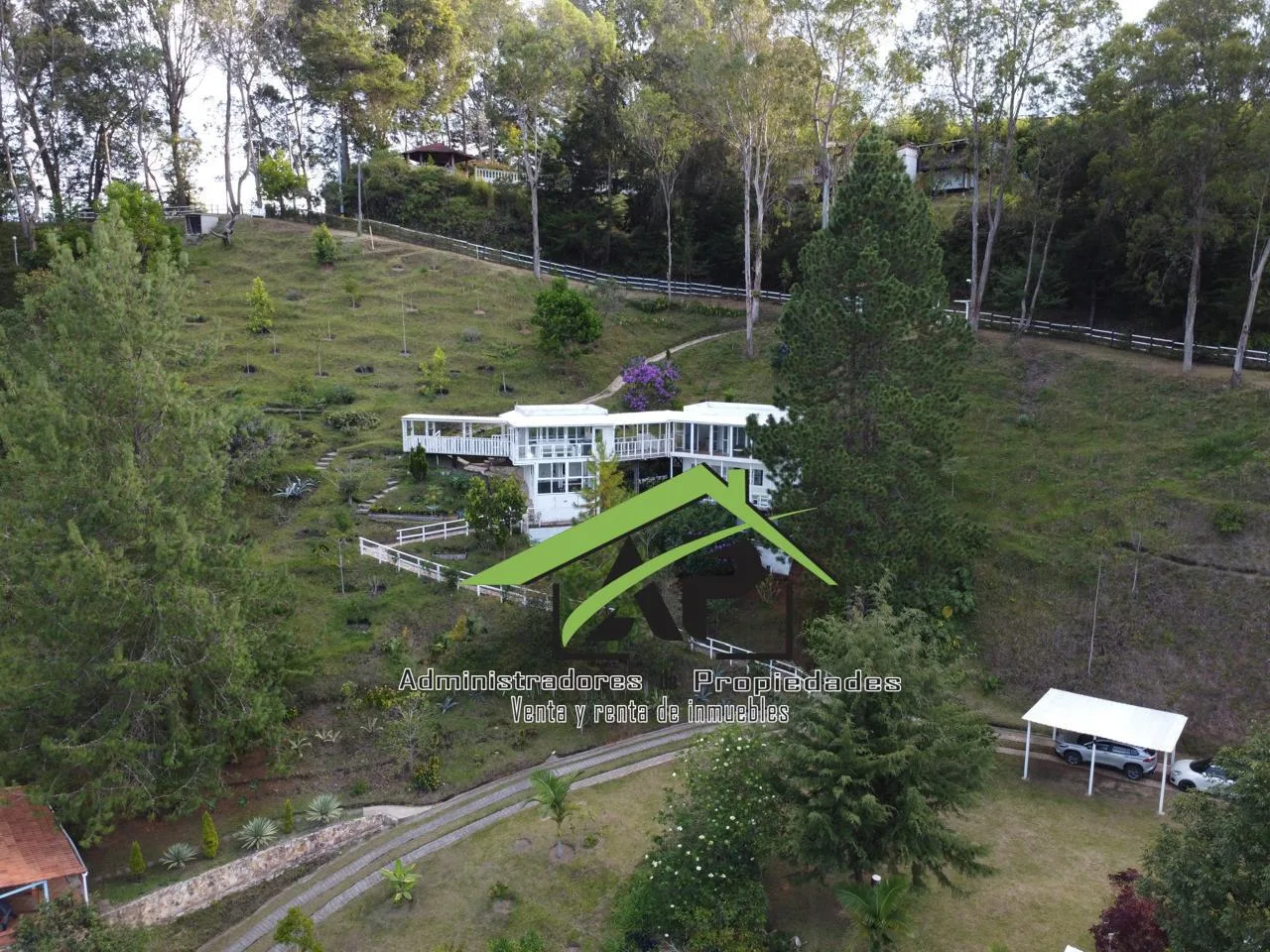 Casa Campestre en Arriendo en El peñol