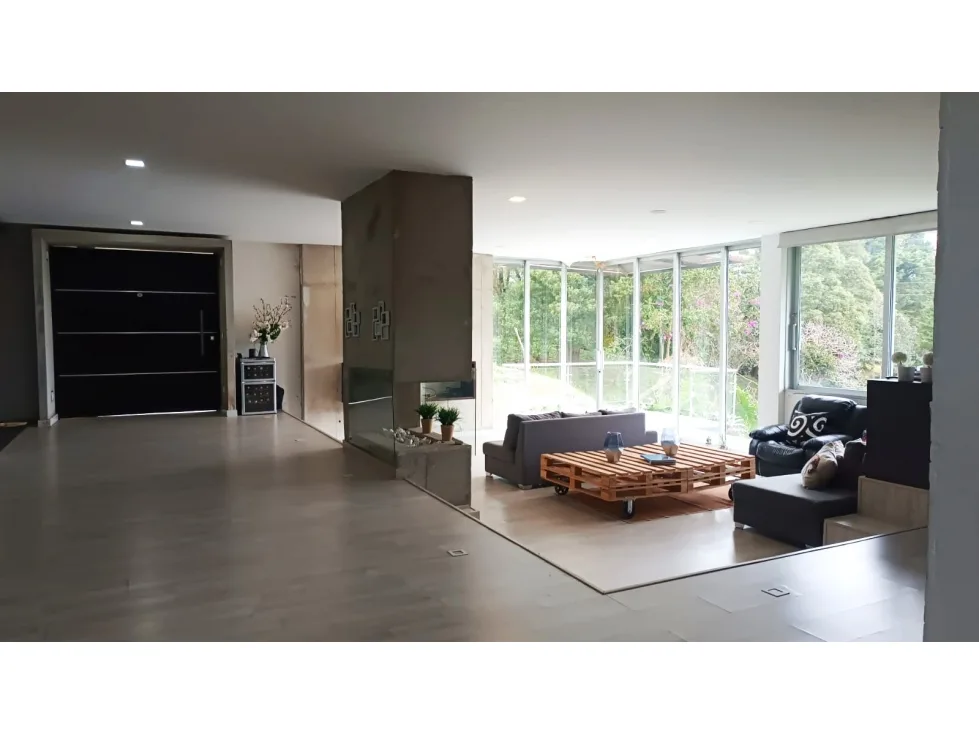 Casa Campestre en  Arriendo en Envigado