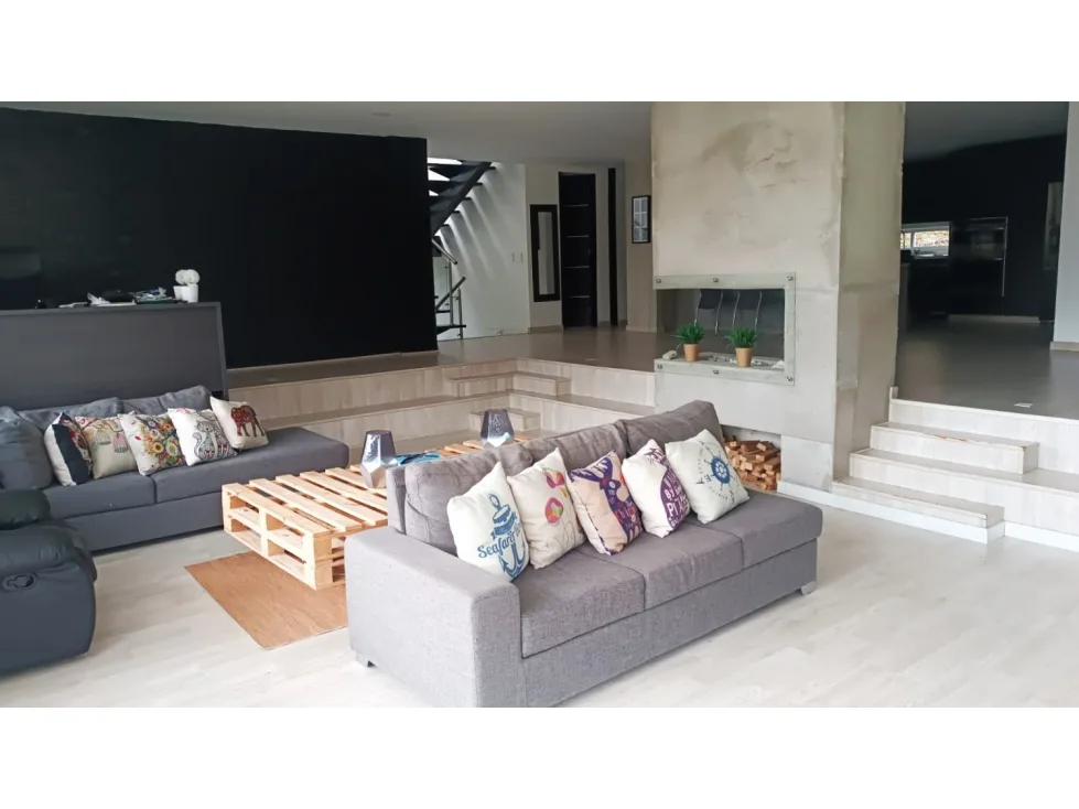 Casa Campestre en  Arriendo en Envigado