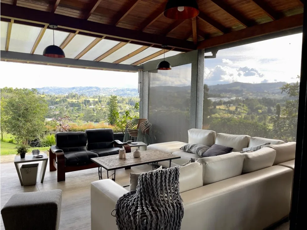 Casa Campestre en Arriendo en Guarne