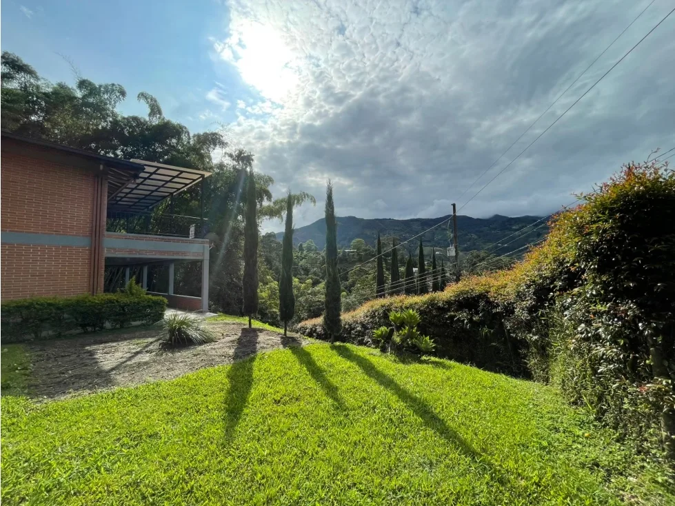 Casa Campestre en Arriendo en La Tablaza, La estrella