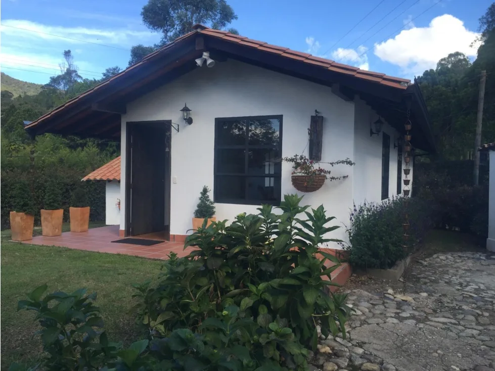 Apartamento en Arriendo en Las Lomitas, La estrella