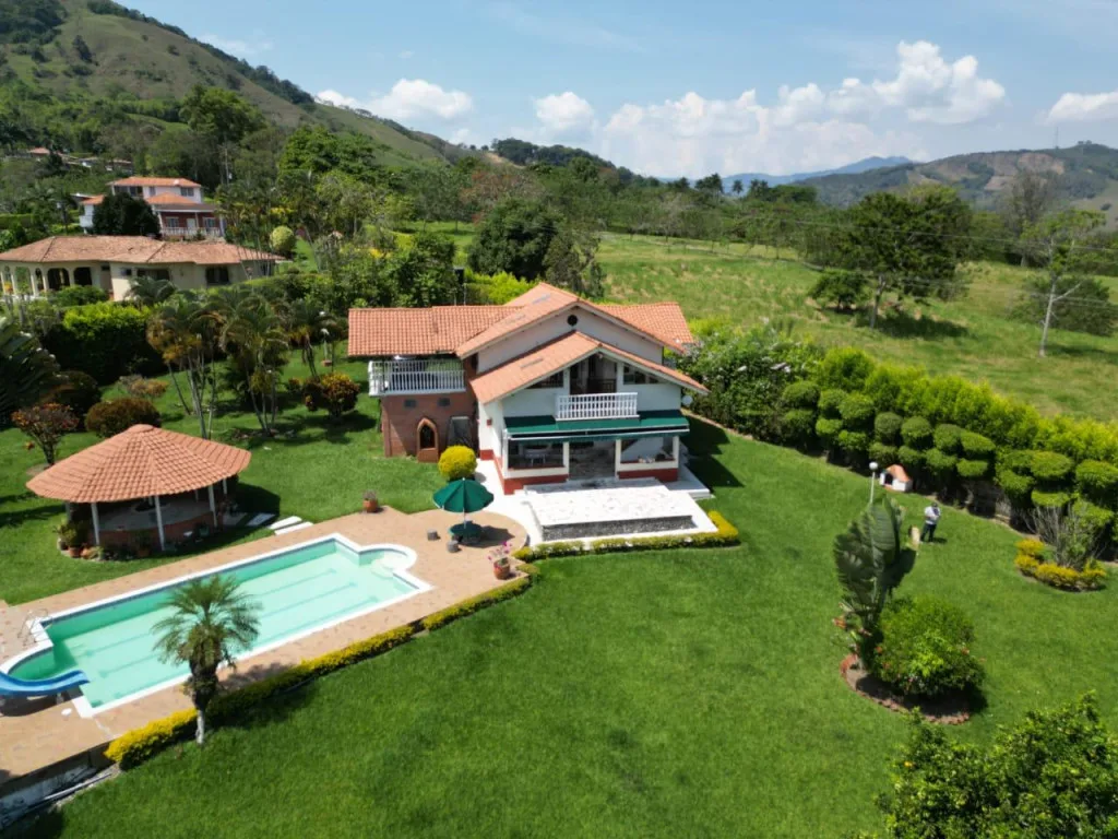 ARRIENDO LOCAL EN VERSALLES MANIZALES | ARRIENDOS MANIZALES