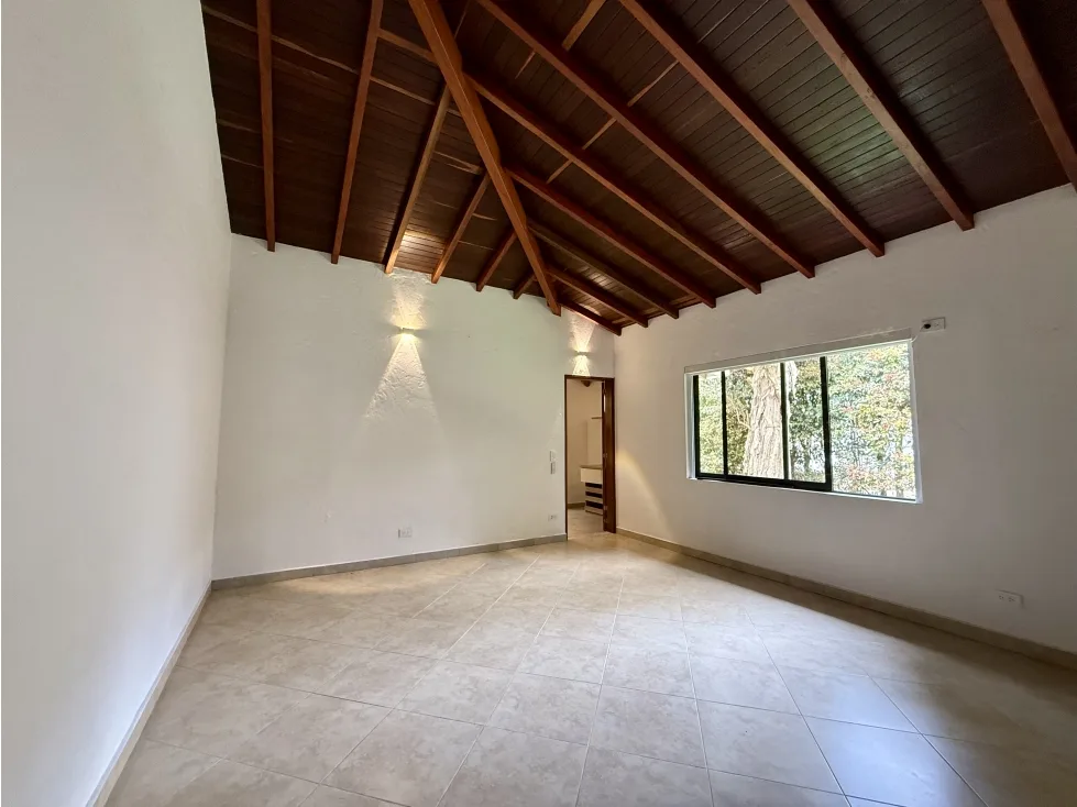 Casa Campestre en Arriendo en Rionegro