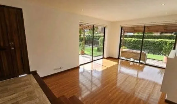 VENDO CASA CAMPESTRE ALTOS DE YERBABUENA EN CONJUNTO