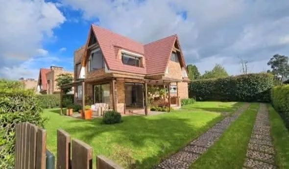 Casa Campestre en Arriendo en Santa ana de chia, Chía