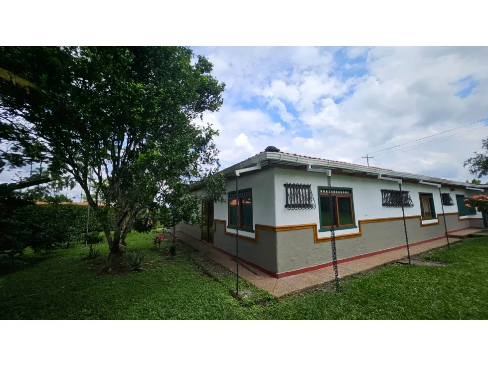 Casa Campestre en Arriendo en Vía El Caimo, Armenia