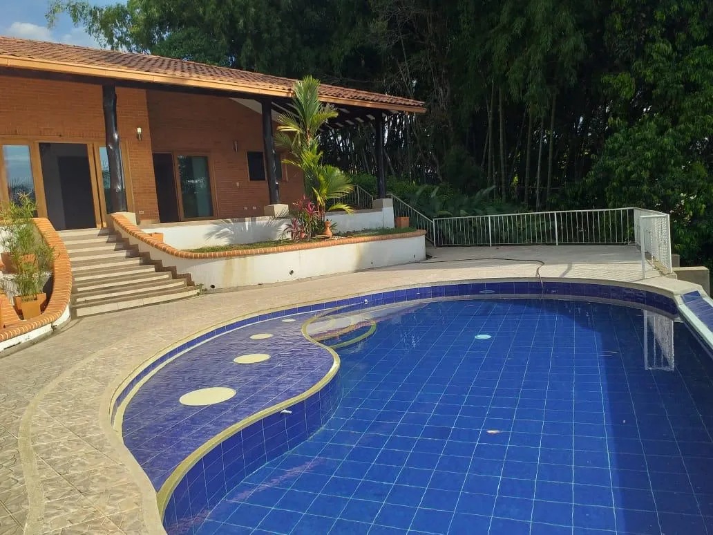 Casa Campestre en arriendo en Cerritos, Pereira