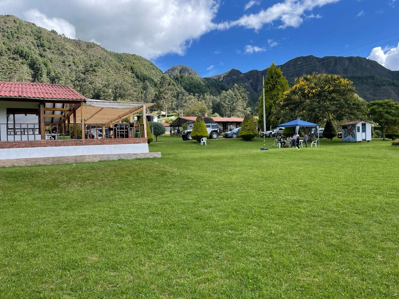 Casa Campestre en arriendo en Sesquilé