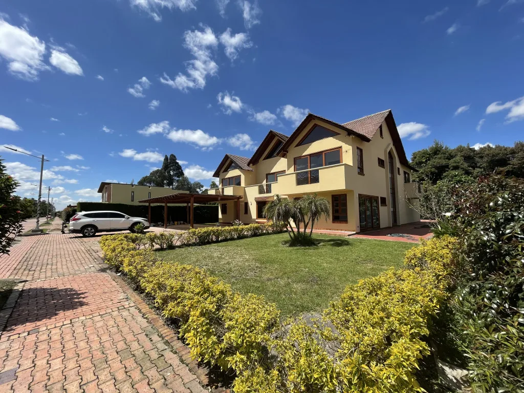 Casa en Arriendo en Aposentos, Sopó