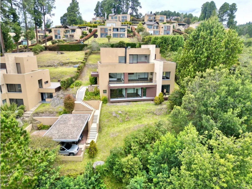 Casa en Arriendo en Arboretto, La calera