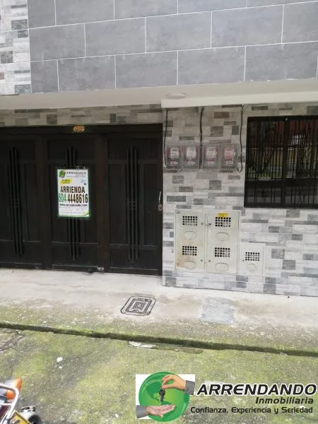Casa en Arriendo en Asturias, Itaguí