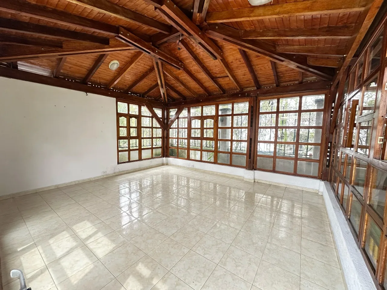 Casa en Arriendo en Avenida 19 Norte, Armenia - 1